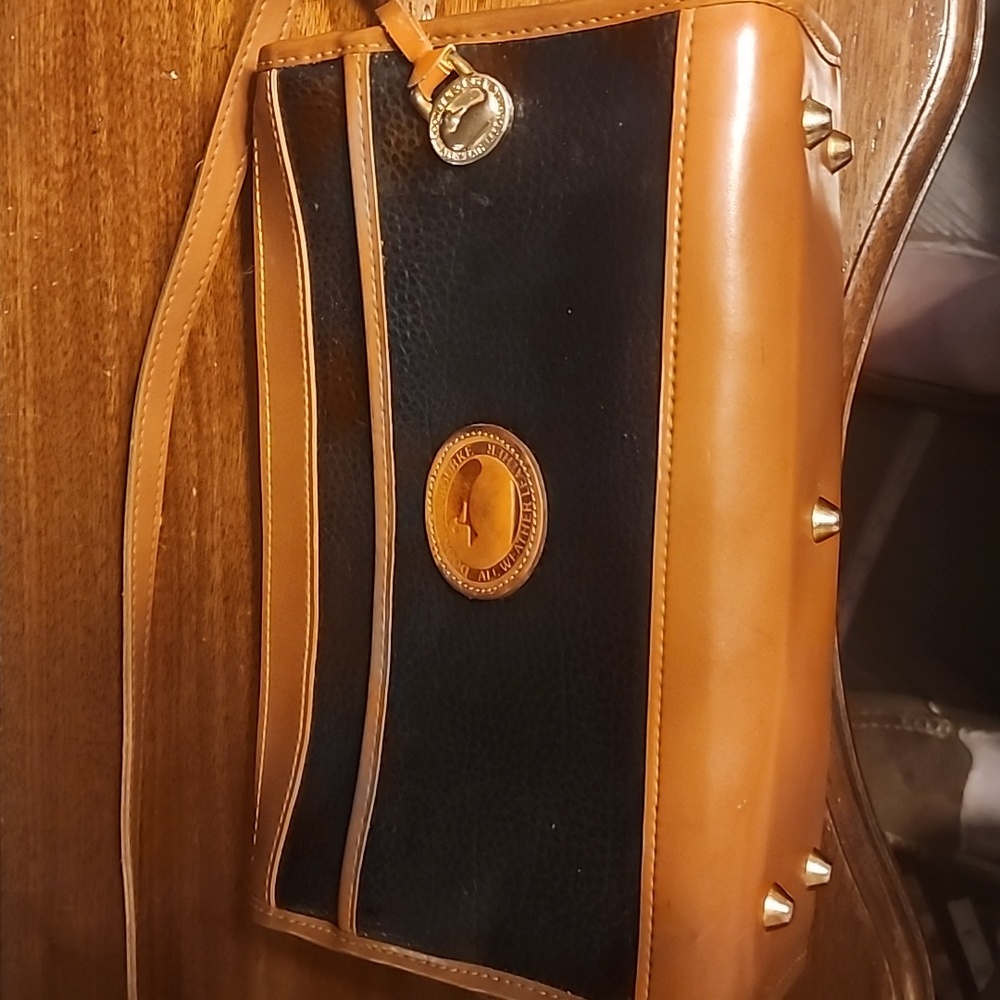 Vintage Dooney & Bourke purse
